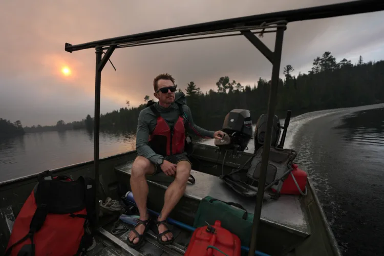 Heavy smoke from wildfires blankets the US Midwest and Northeast, prompting evacuations